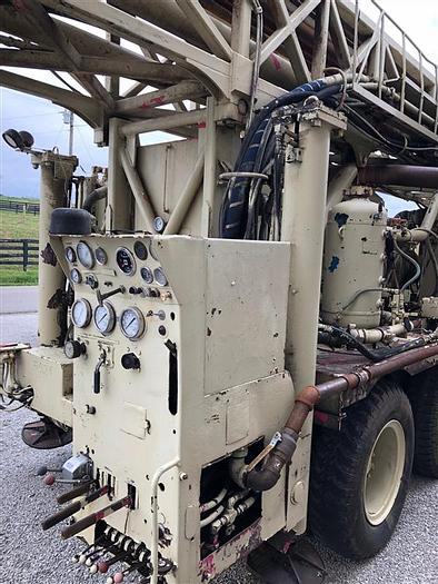 Used 1981 Ingersoll-Rand T4LD Drill Rig
