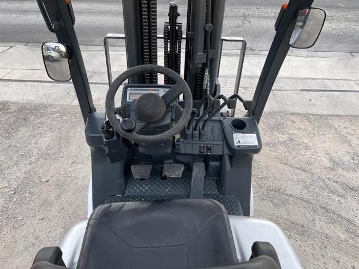 Used 2010 NISSAN MCP1F2A25LV QUAD MAST Forklift
