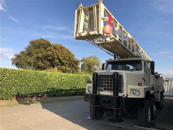 Used 1989 Ingersoll-Rand TH60 Drill Rig