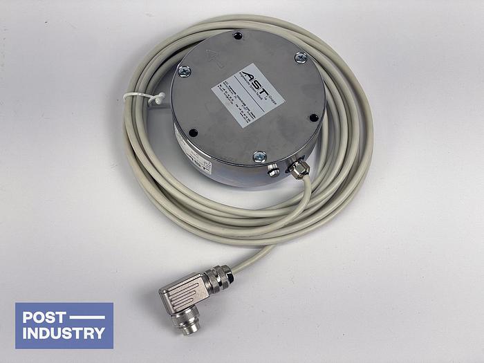SPEC1352_03.jpg