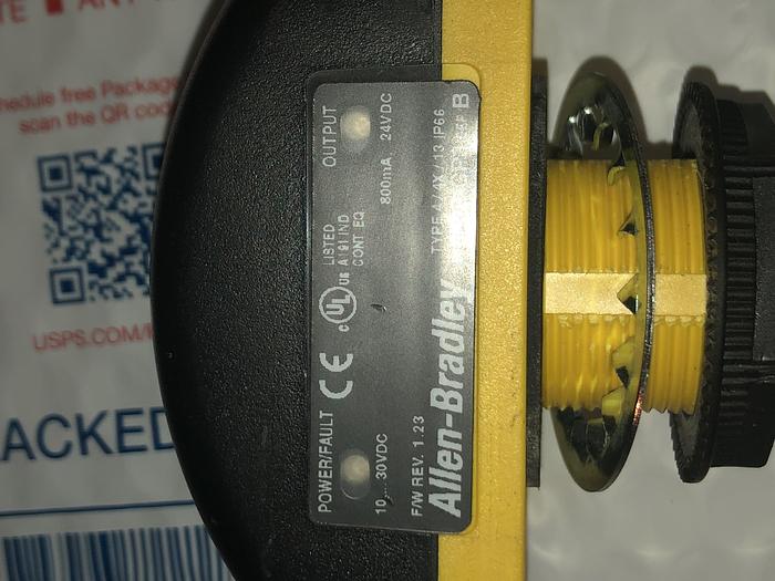 Used Allen Bradley Operator for Push Button 800Z-GP3