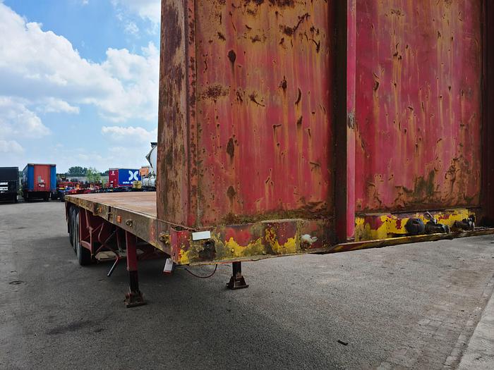 Used 1981 METALOVOUGA 3 AXLE STEEL SUSPENSION DRUM BRAKES  385 65R22.5