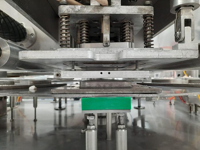 Gebraucht Becherfüller, Fabrikat Schutten, Bj. 2005 mit Pulsotronic Metalldetektor