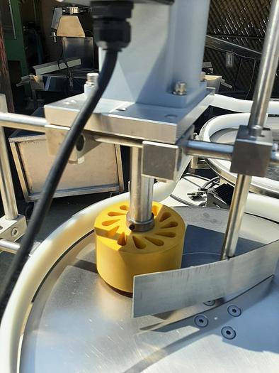 Used Labeler, Pressure Sensitive, Accutek, Mdl 24-SPS-104, Accumulation Tables #S744787