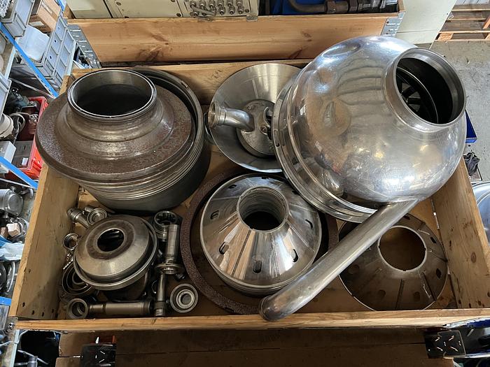 Used WESTFALIA OSM-8004 Solid Wall Centrifuge Machine no. 1634137