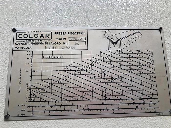 Usato PIEGATRICE COLGAR IDRAULICA 3000X90 TON