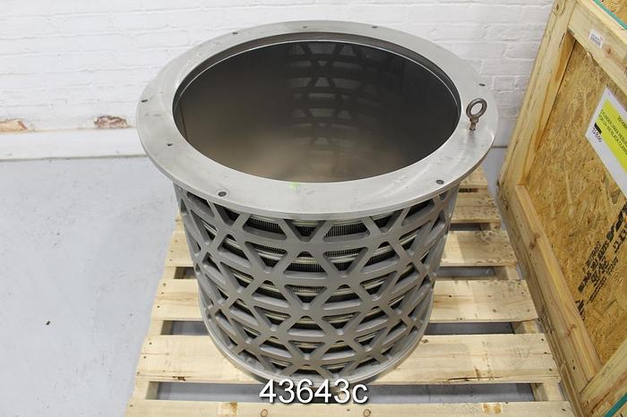 Used Black Clawson UV300 Stainless Steel V-Max right hand flow Pressure Screen Basket, .008" Slots #43643
