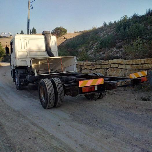 Usado 1991 DAF 95 330 ATI 19 Ton chassis cab truck.