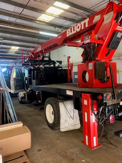 Used 2006 Ford F750 Non-CDL Elliott L60 Sign Crane - M47707