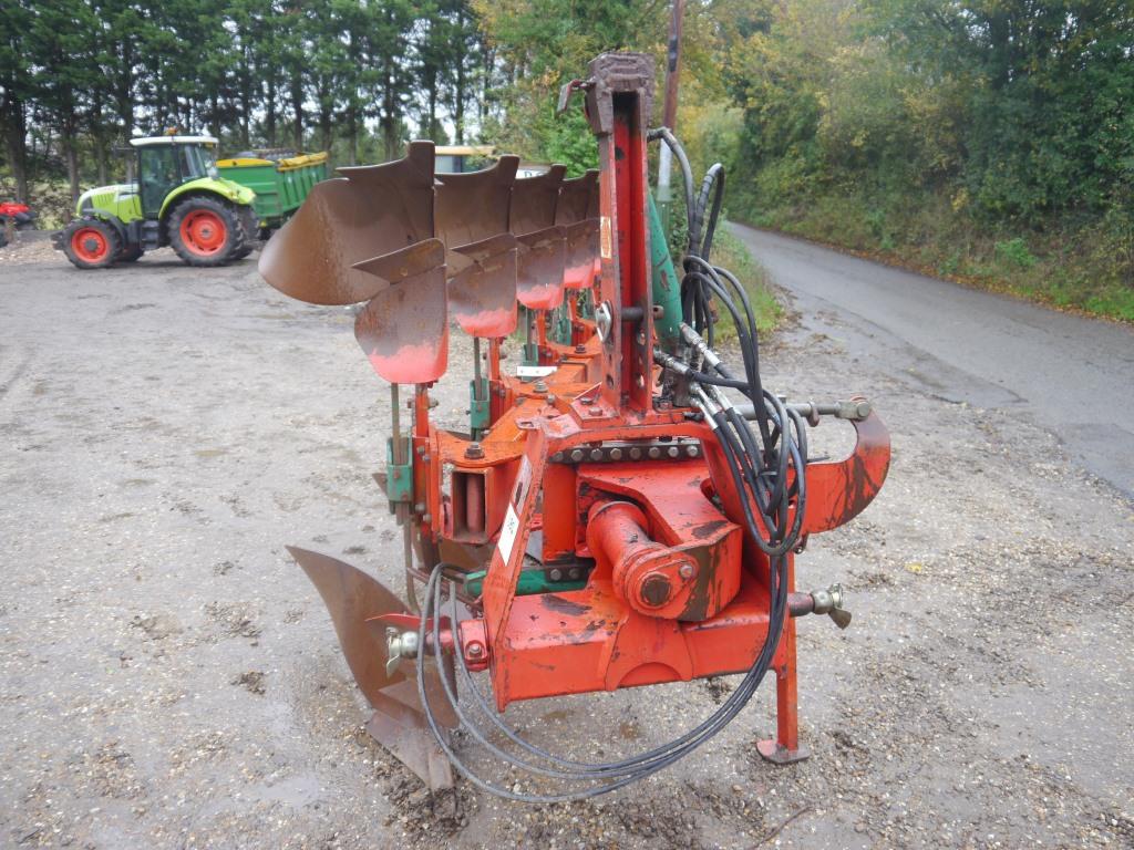 Used Kverneland LD85-240 Plough