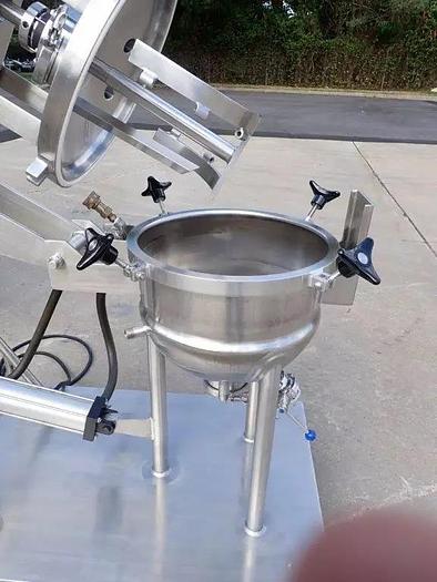 Used 10 GALLON LEE VACUUM AGITATED PRESSURE KETTLE - S/S - 90 PSI JACKET