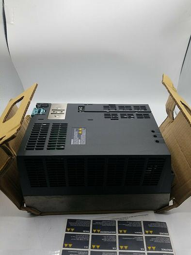 New In Box Siemens 6SL3 210-1SE22-5UA0 Module 6SL3210-1SE22-5UA0