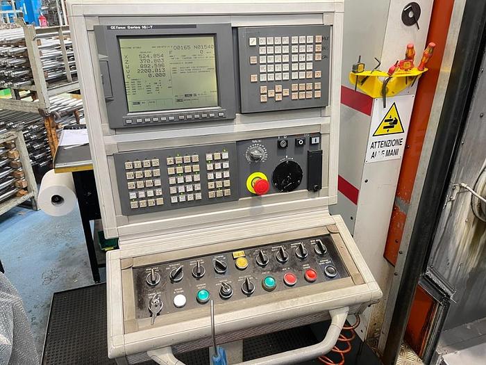 Usato TORNIO PARALLELO A BANCALE INCLINATO UTITA T 350 x 2600 CNC
