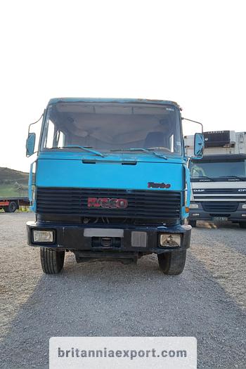 Used 1989 IVECO Turbostar 190-30 6X2 10 tyres flatbed truck