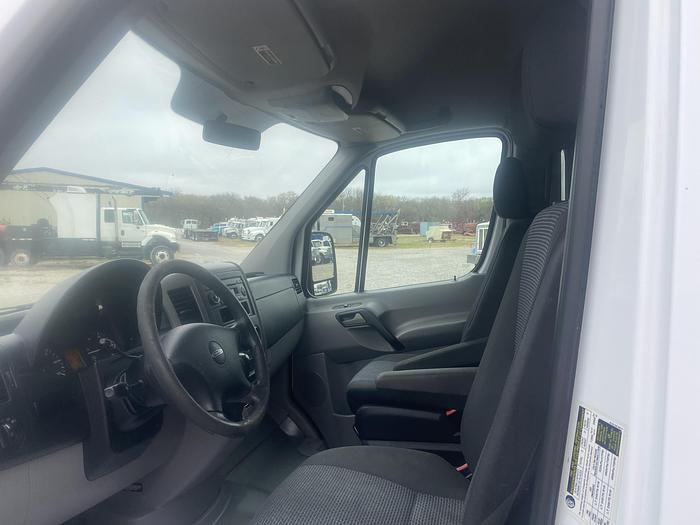 Used 2010 Freightliner Sprinter Van