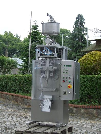 Używane Maszyna do pakowania produktów płynnych - ASG-3