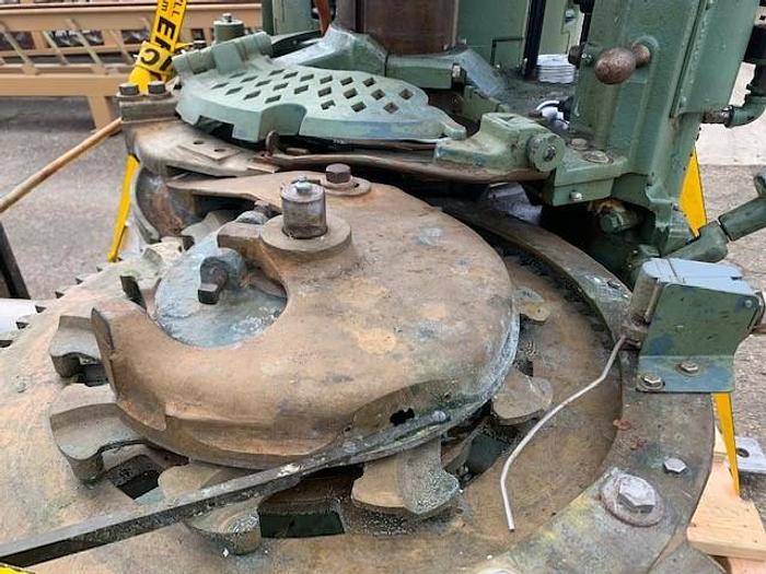 Used Canco 400 Automatic Closing Machine 400