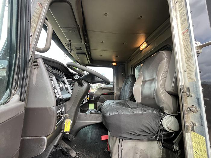 Used 2008 Kenworth T800 Tandem-Axle Dump Truck #5624