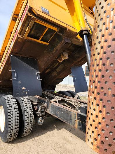 Used 2002 International 4900