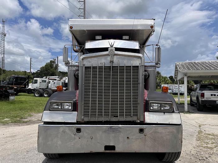 Used 05 Kenworth W900 5598