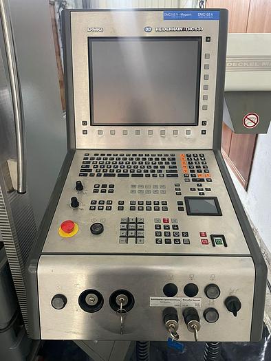 Used CENTRO DE MAQUINAÇÃO DE 5 EIXOS