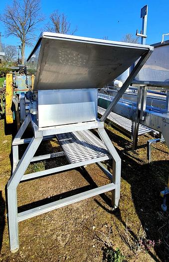 Used Przenośnik z zasypem i podestem