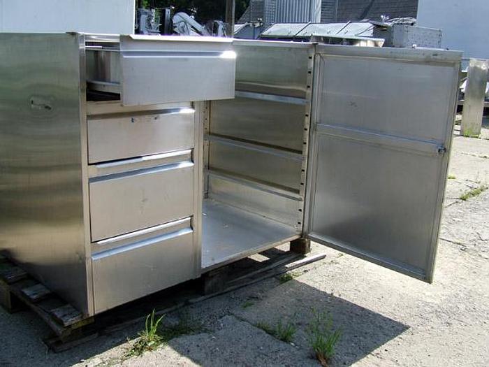 D'occasion Tables sur bases multi-sections - acier inoxydable