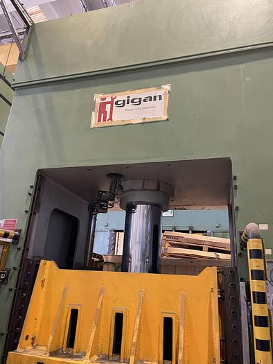 Usato GIGANT 250 ton