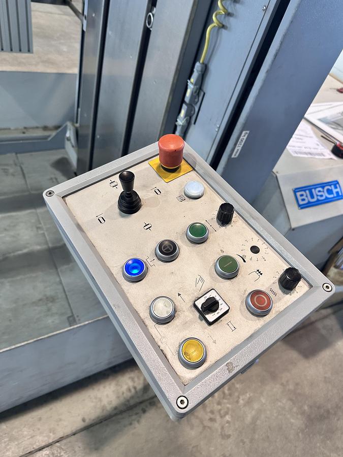 Used BUSCH pallet reverser