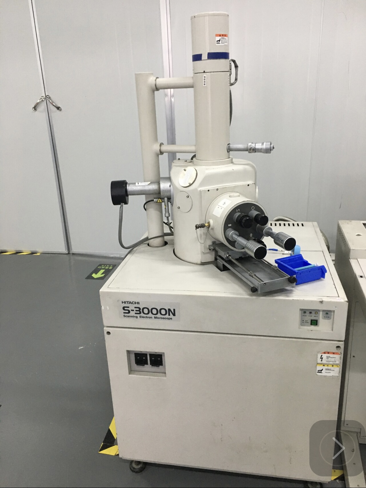 Used Hitachi S-3000N SEM