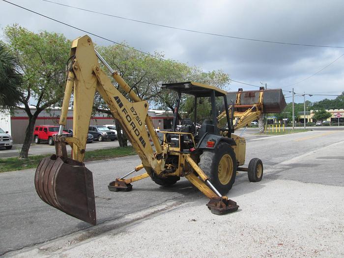 Used 1996 Ford 575D Tractor Loader Backhoe