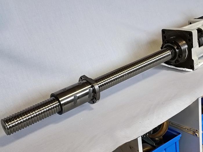 Sychronmotor mit Kugelgewindetrieb, MDD115C-N-015-N2M-130GB2, Rexroth, neuwertig