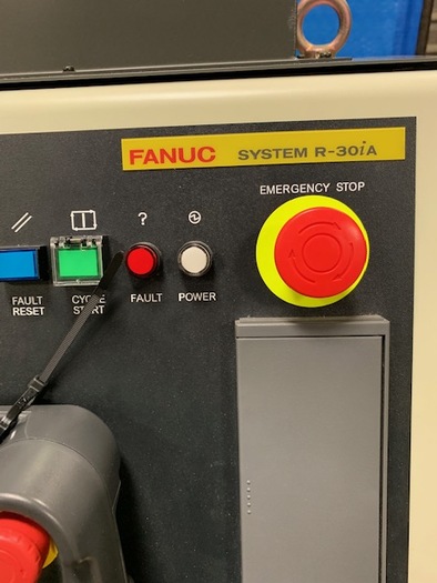 Used 2011 FANUC M900iA/350