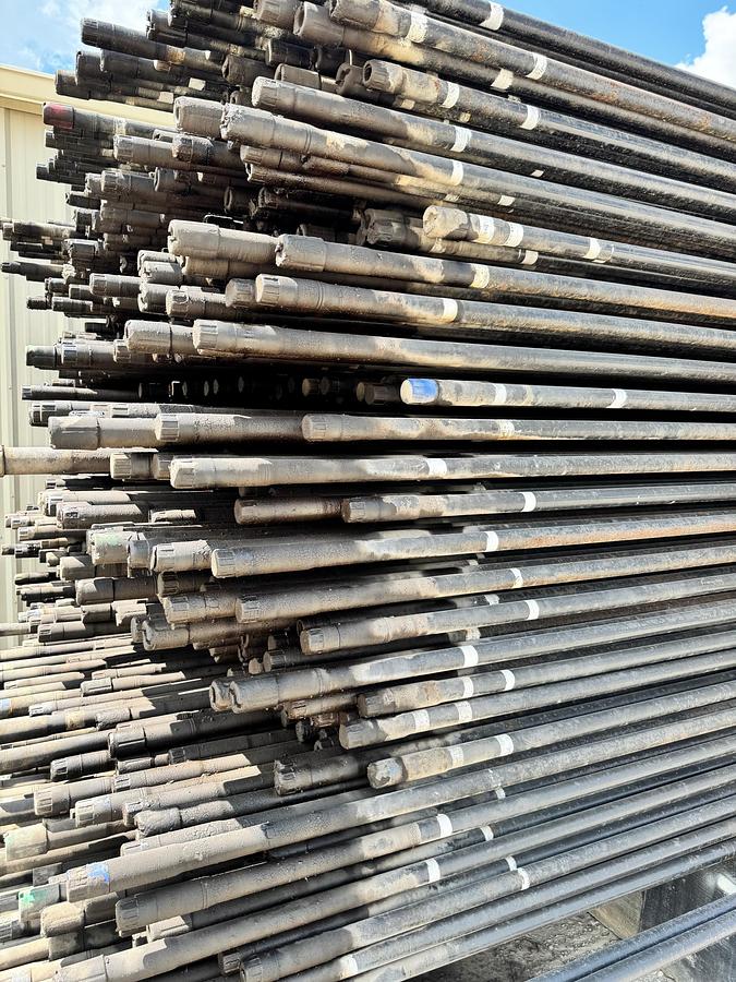 Used 1 1/4″ 3.02# CS TUBING