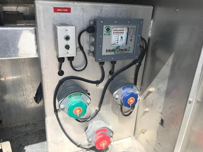 Used 2006 International 4300 Fuel Truck - C83458