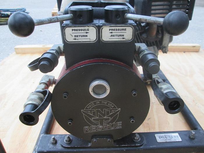 Used TNT Rescue Jaws Of Life Set