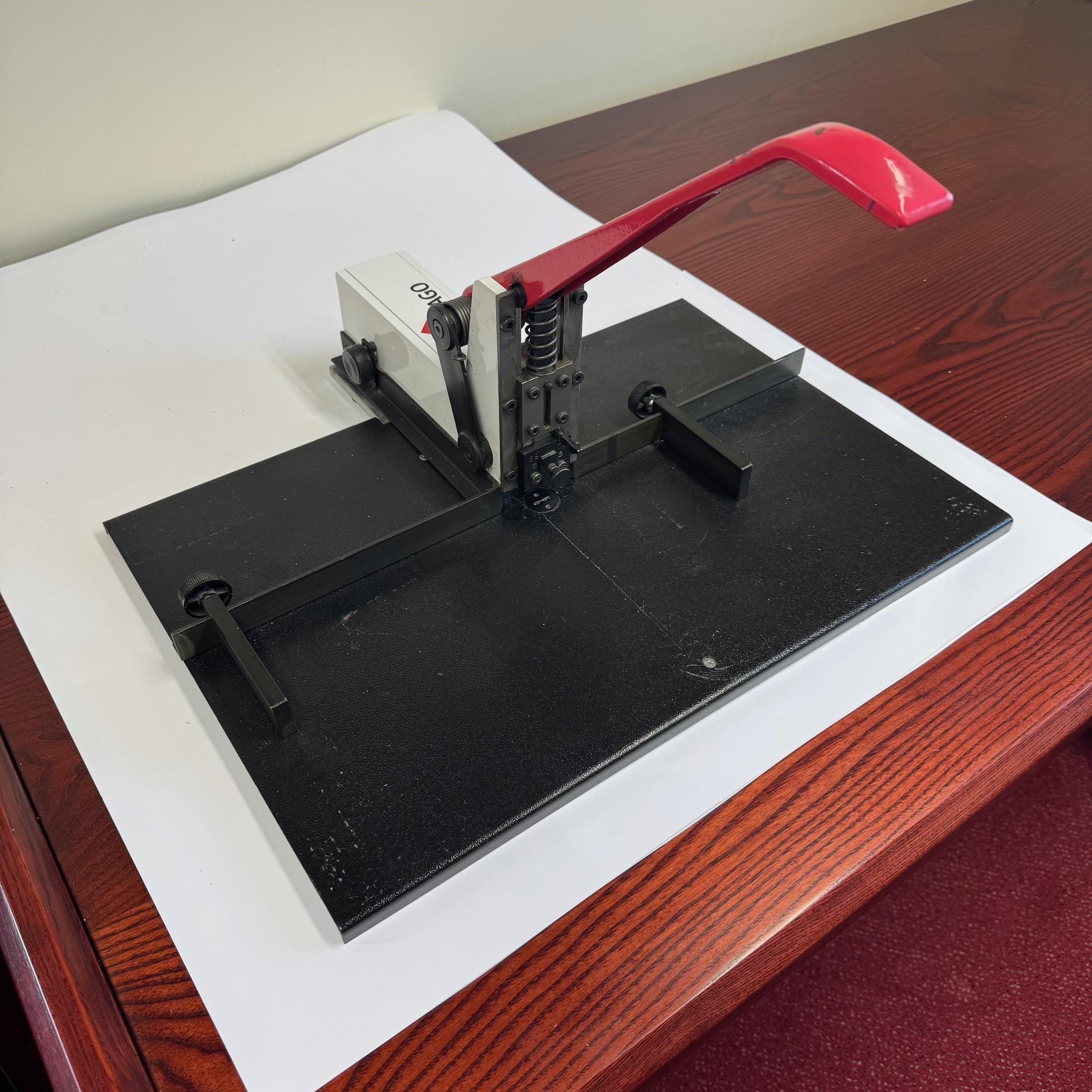 Used Stago H18T Manual Heavy-Duty Pad Stapler