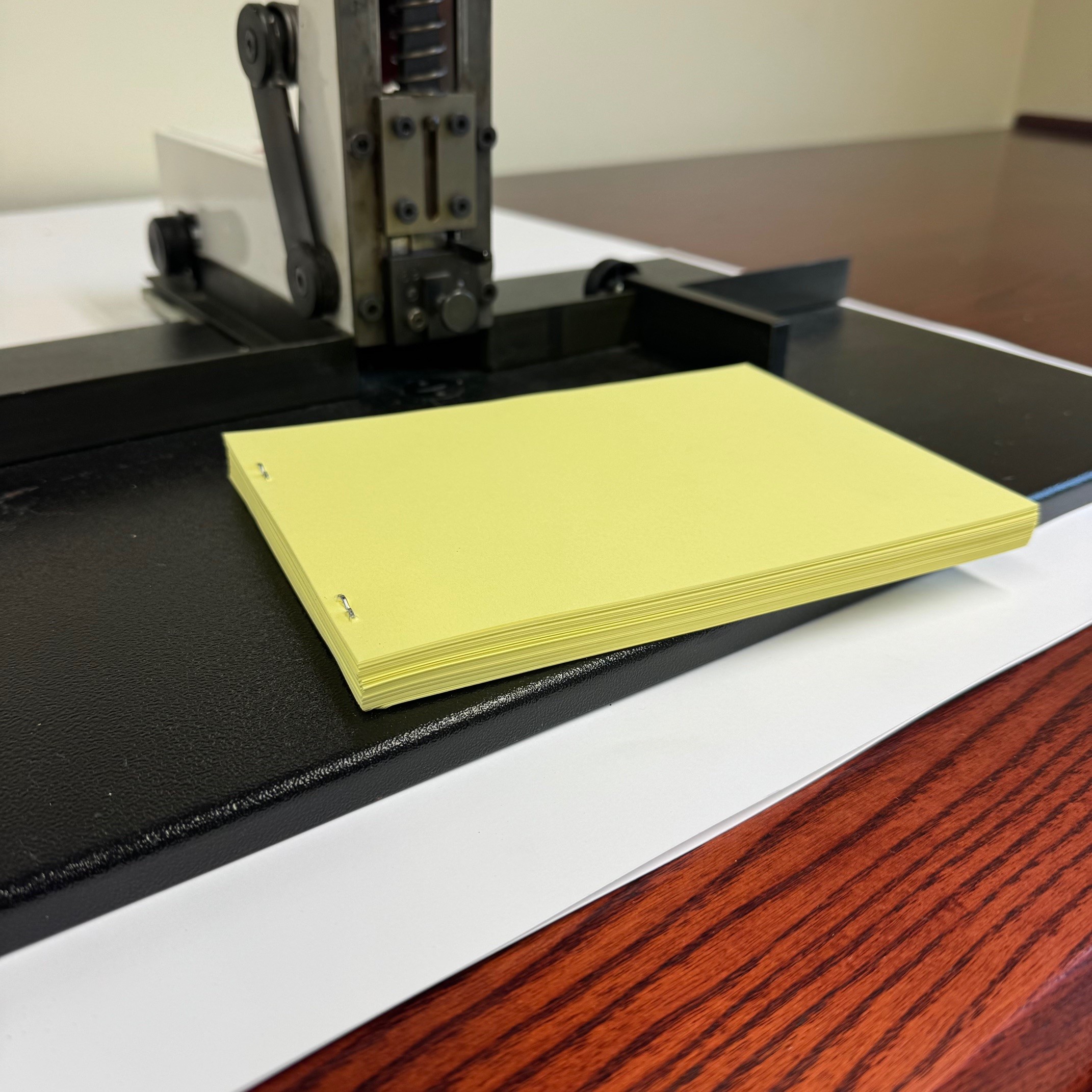 Used Stago H18T Manual Heavy-Duty Pad Stapler