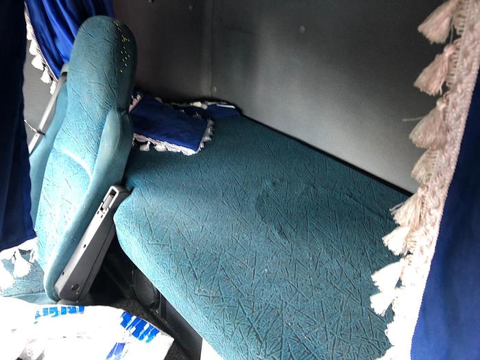 Used 2004 DAF 95 XF 480 6x2 MANUAL EURO 4