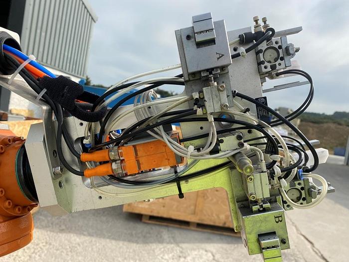 Used 2014 Kuka KR 16-2 16KG 6 Axis Robot