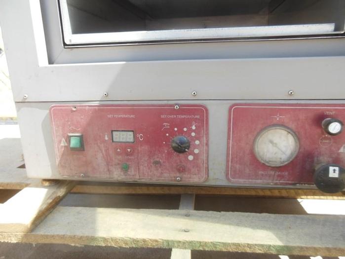Used Oven, Sheldon, 18" X 24" X 18", S/st, Vacuum, Electric #S743177
