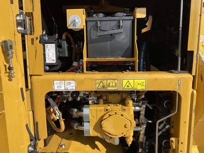 Usato 2015 CATERPILLAR AP 300D