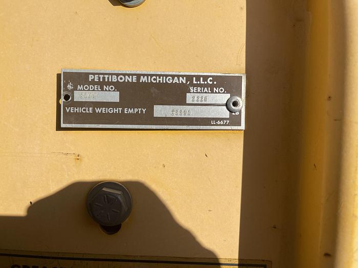 Used 2001 Pettibone T8044