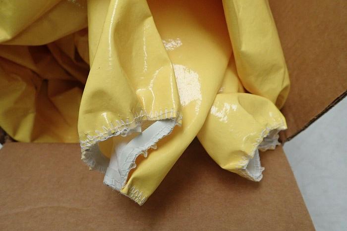 Used Dupont Tychem BR BR128TYLXL0002BN Coverall, Yellow, Size XL, 2/Box