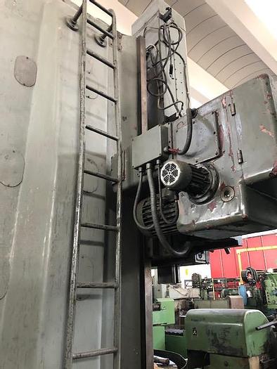 Used Lathe Vertical Turning KCF200