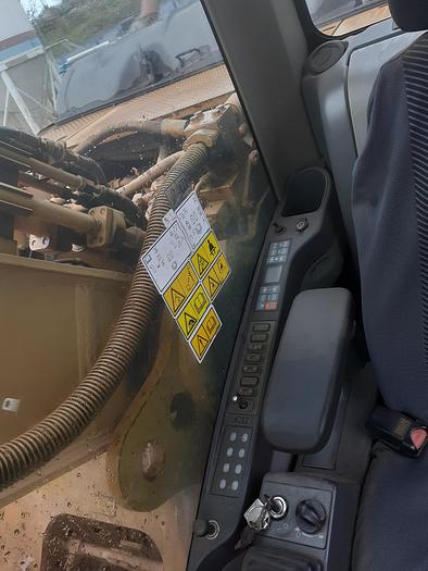 Used 2006 Caterpillar 325D