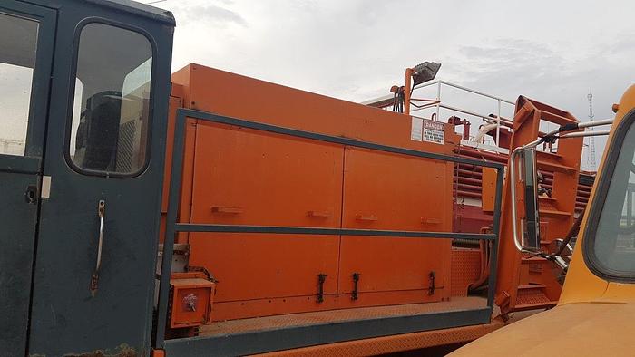 Used 2001 Frontier 4 Axle Carrier Style Oilfield Pump / Kill Truck