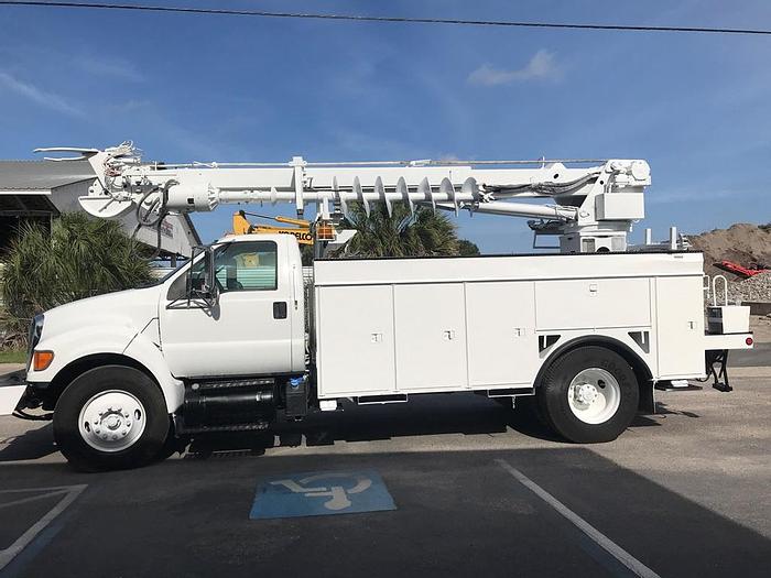 Used Terex Commander 4047 Digger Derrick on 2011 Ford F750 Utility Truck - 96711