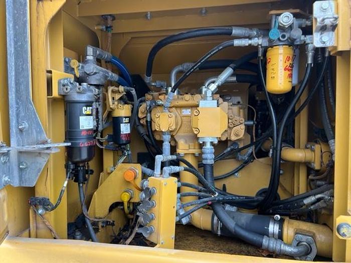 Used 2017 CAT 320FL