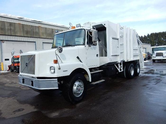 Used 1999 Volvo WG-64-T